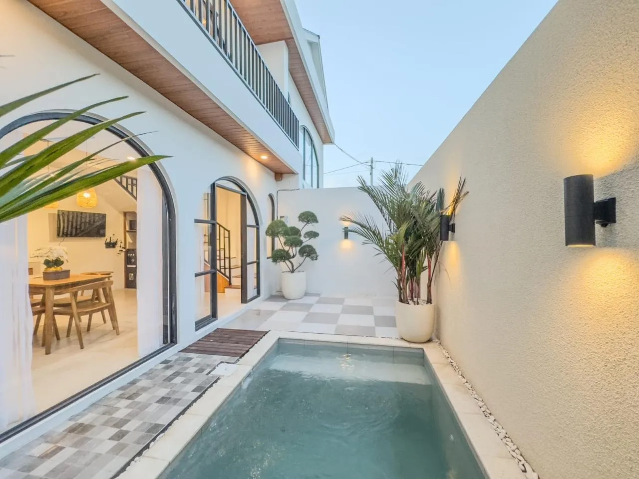 Villa For Rent 1 Bed In Padonan Canggu Bali PO-3892