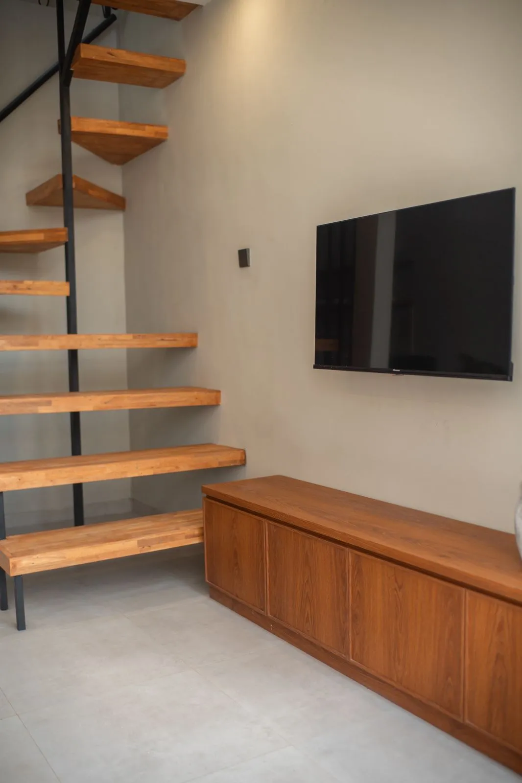 Apartment 1BR Loft Babakan Canggu with Sharing Pool — image 1