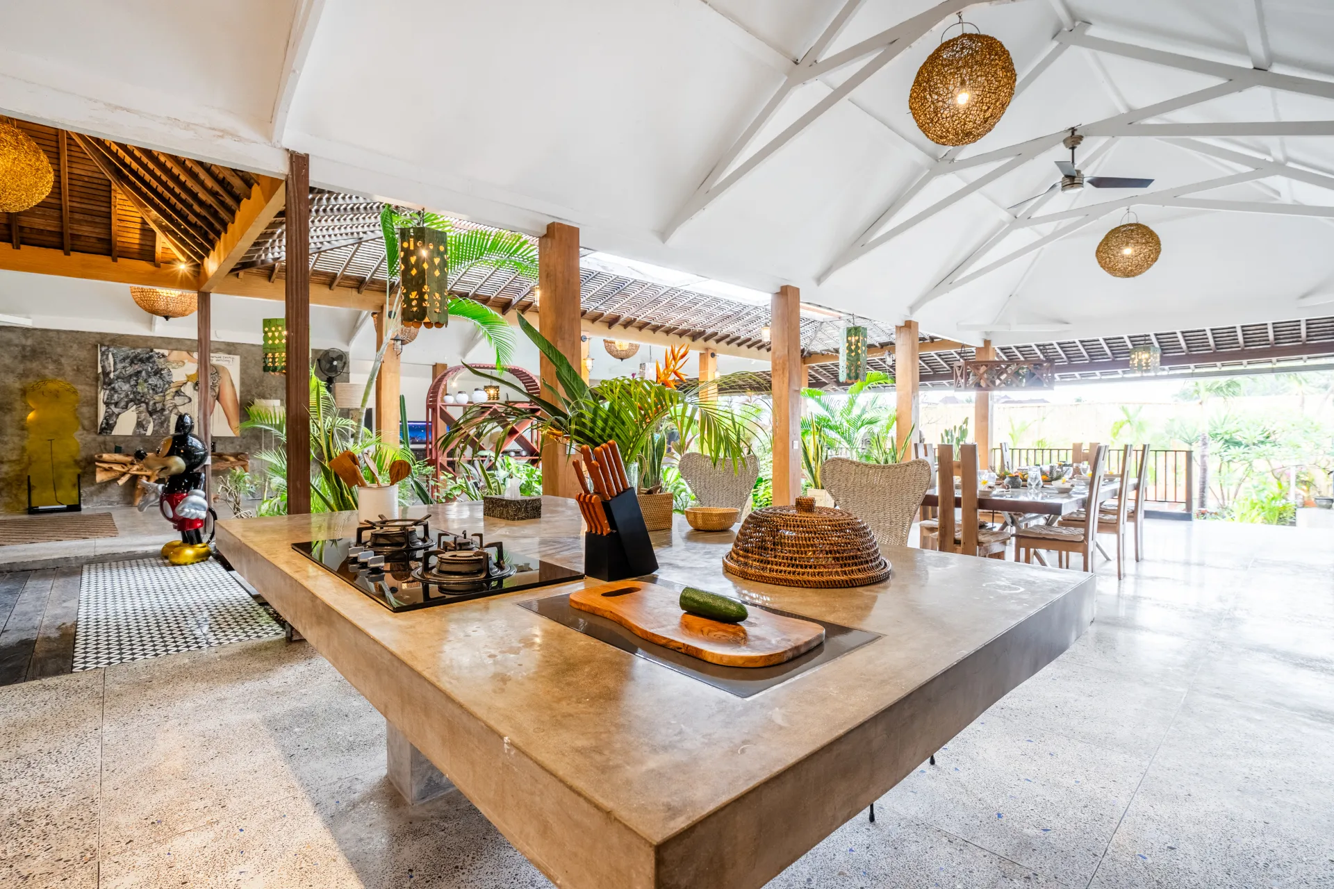 5BR joglo villa in canggu — image 4