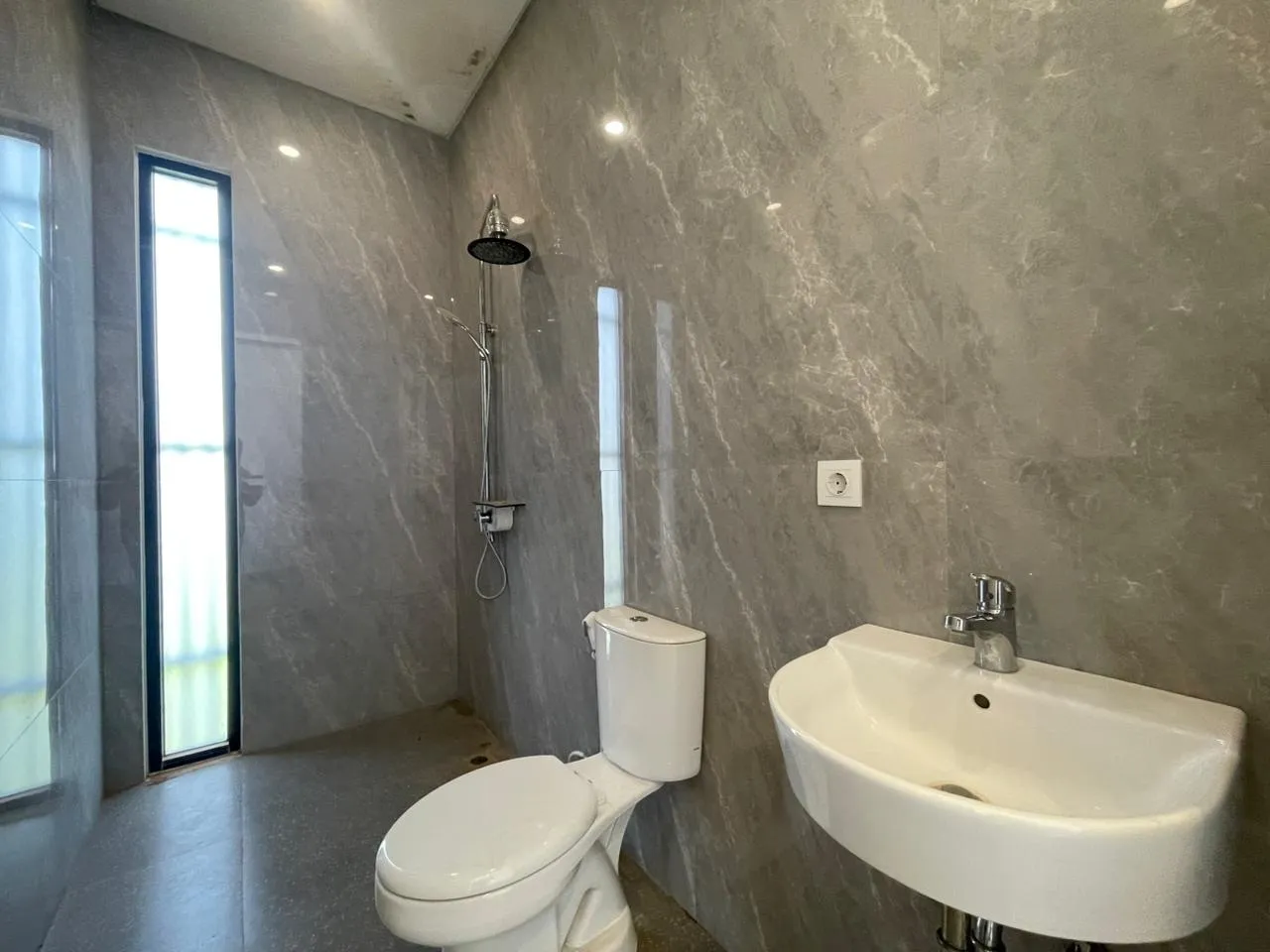 Villa For Rent 2 Bed In Seseh Badung Bali KD-3903 — image 2