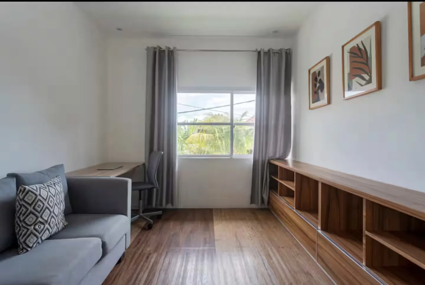 Cozy 2 Bedrooms Apartment with Shared Pool Kerobokan — image 2