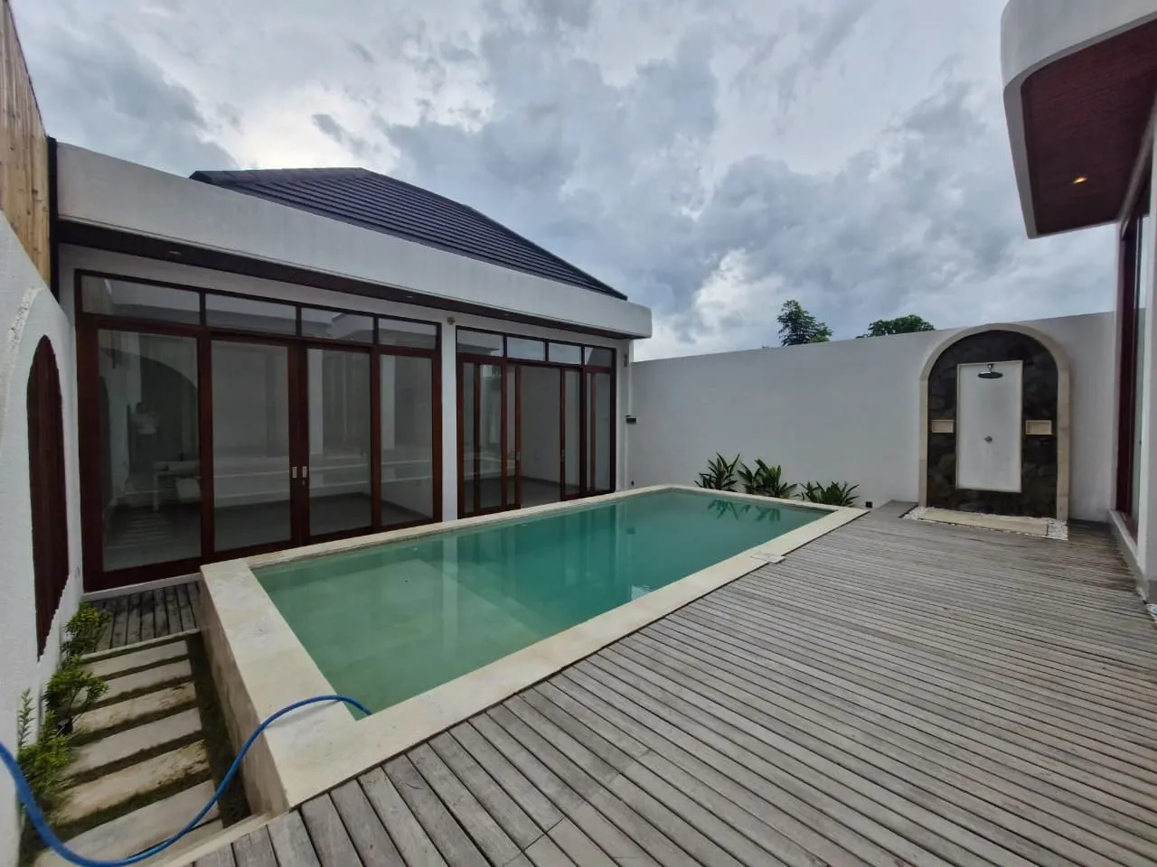 Villa For Rent 3 Bed In Pererenan Badung Bali KD-3904