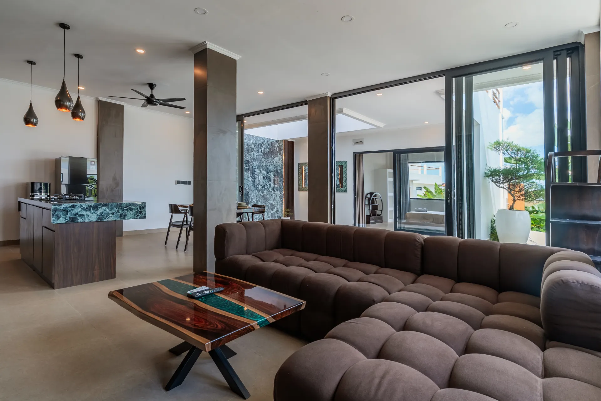 Luxury 2BR Villa with Ricefield Views in Buduk — image 3