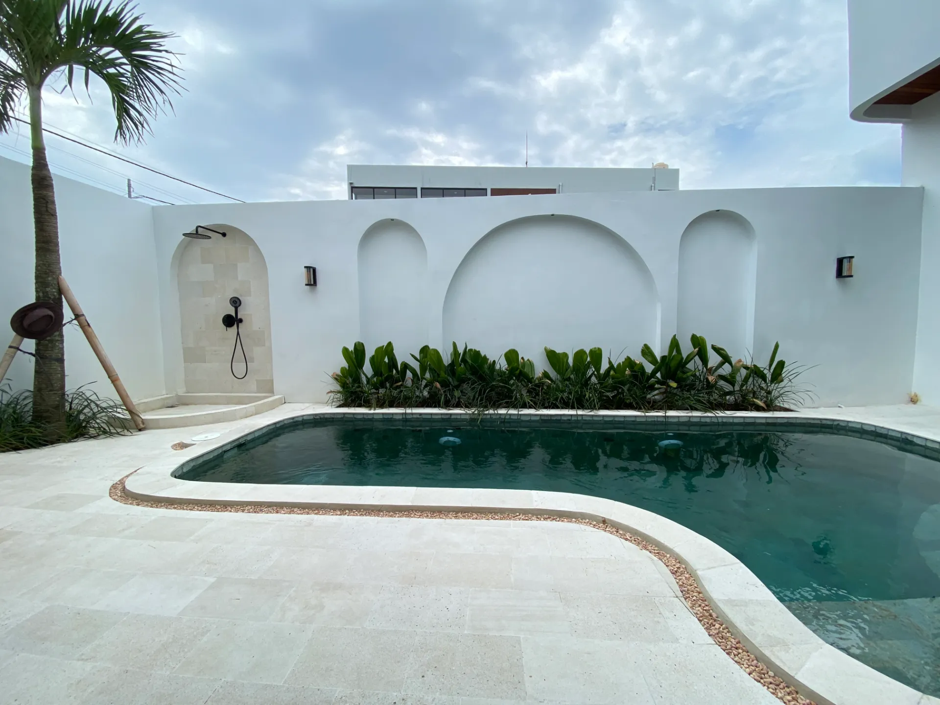 New! 2BR Modern design villa - Cemagi — image 3