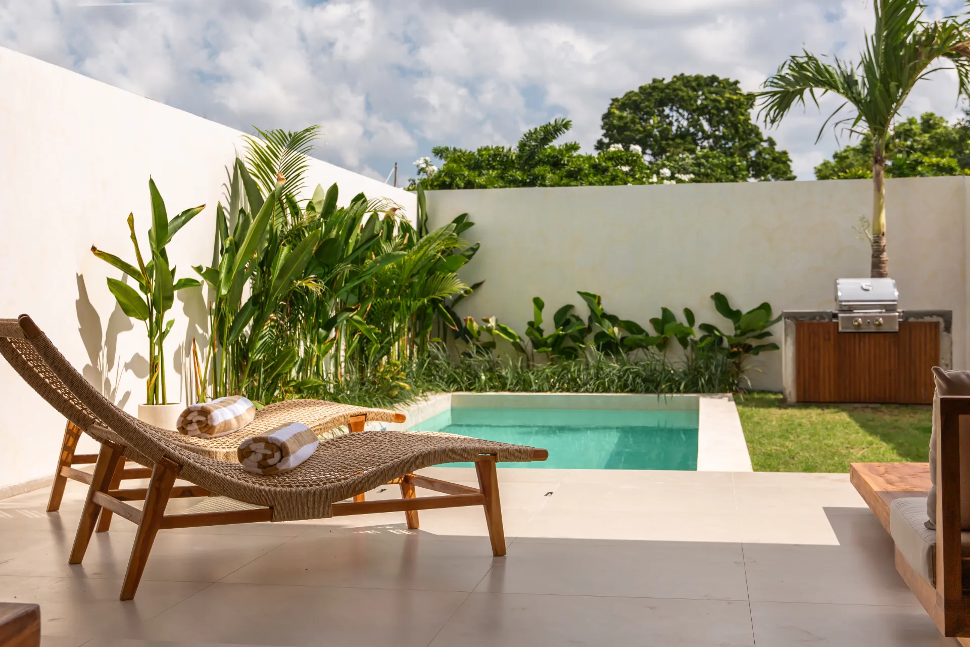 MOLD FREE: Modern 2BR Tropical Oasis in North Canggu — image 3