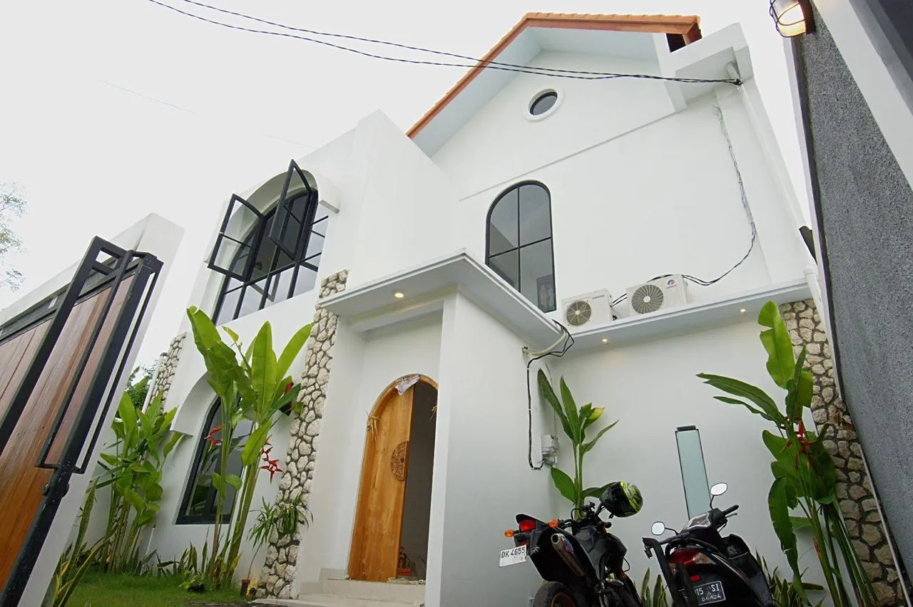 4BR Villa Munggu Canggu — image 1
