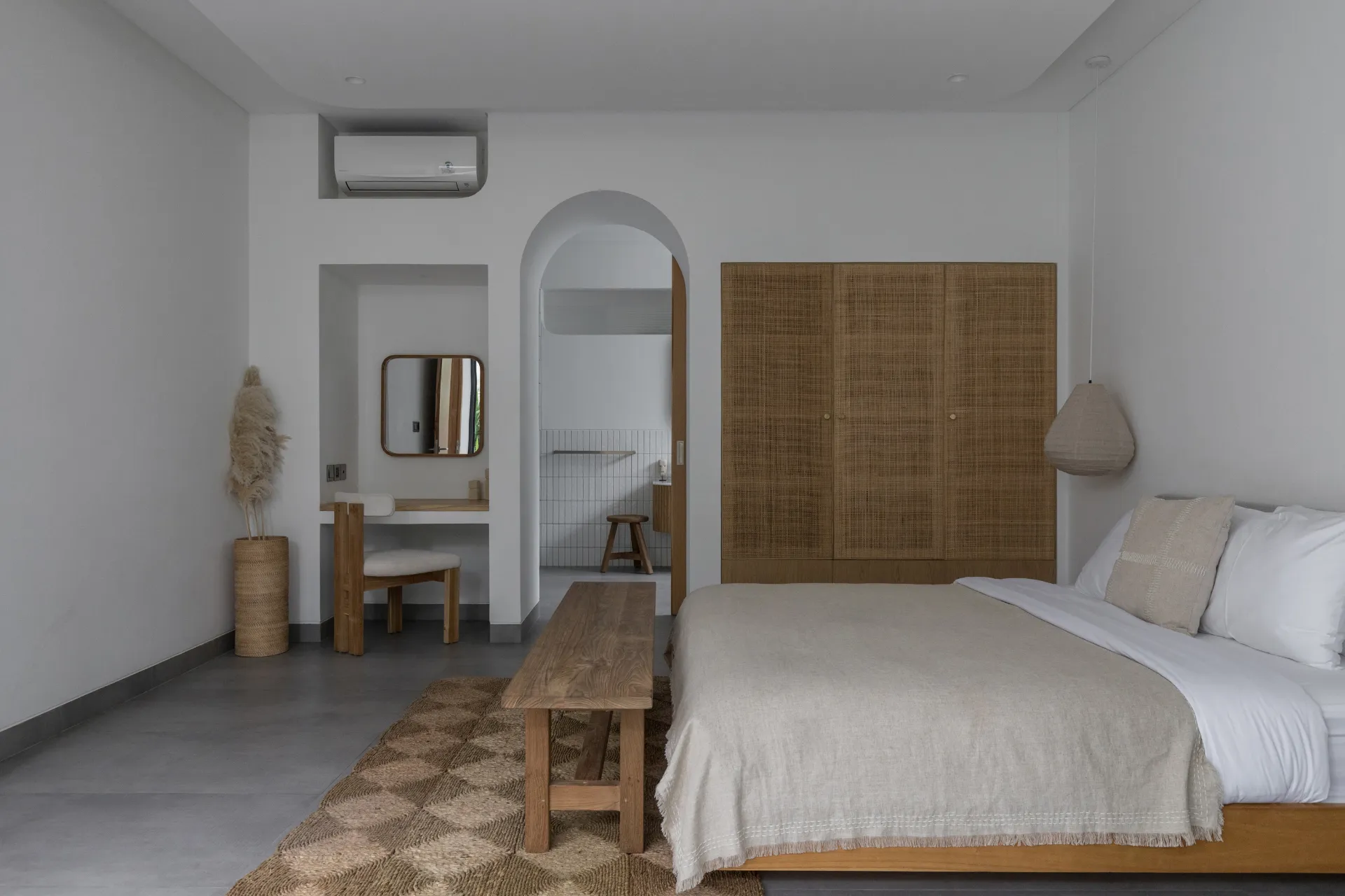 4 BEDROOM LUXURY VILLA IN BERAWA - AF600 — image 4