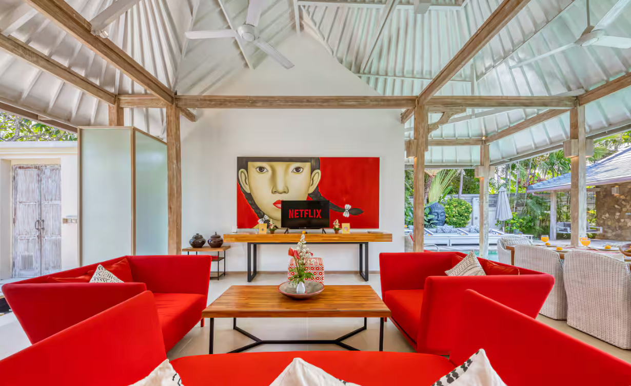 *PROMO* 4 BD Spacious villa in strategic location! — image 2