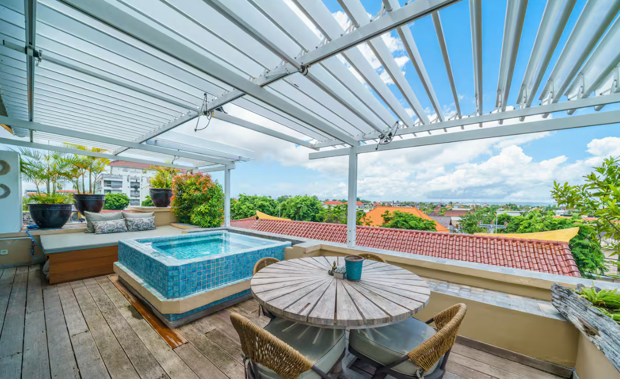 Private Penthouse: Sunrise Views in Central Seminyak! — image 2
