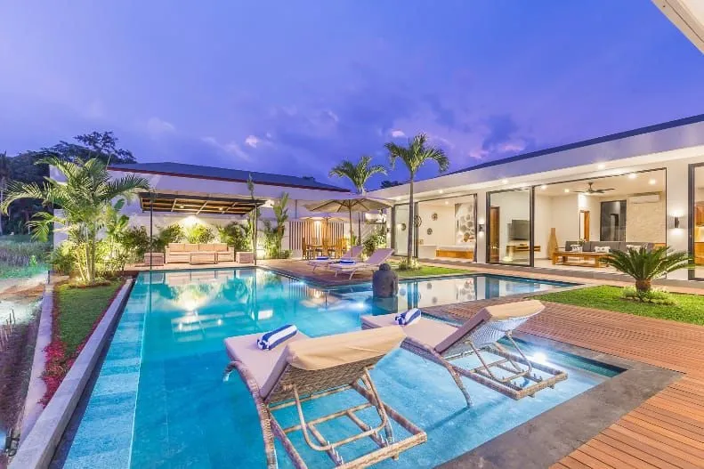 Modern Villa For Rent 3 Bed In Pejeng Gianyar Bali EK-3917