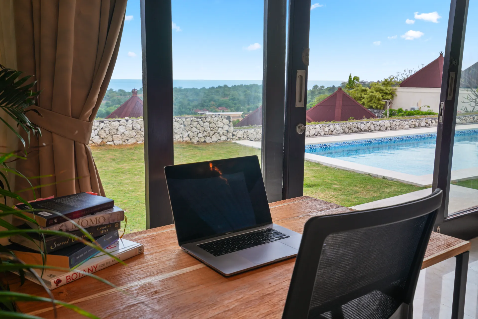 Dreamy 3BR Villa with Ocean Views – Your Uluwatu Hideaway await — image 2