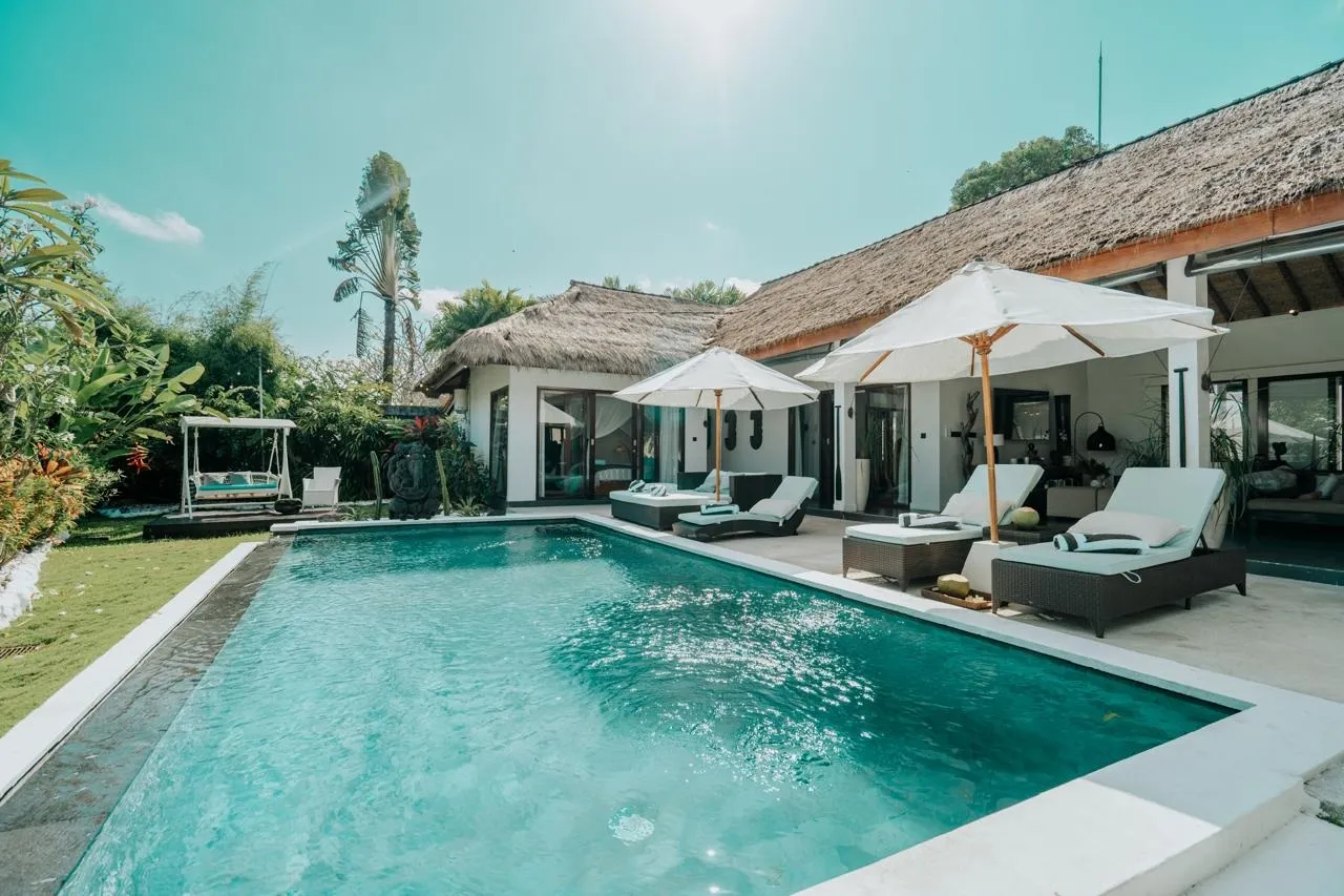 Villa For Rent 4 In Jl NakulaBuduk Mengwi Bali EK-3920