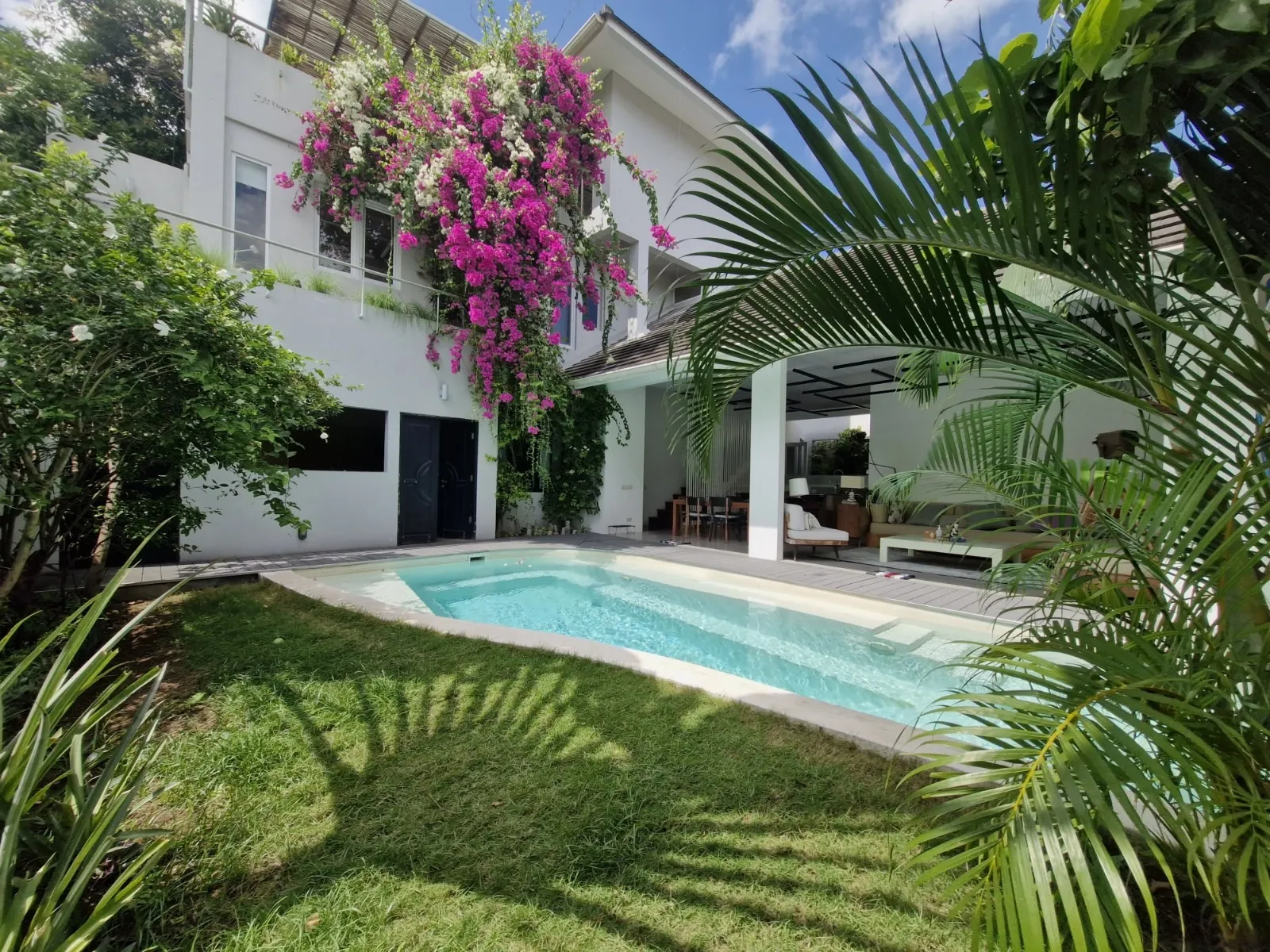 Modern Villa For Rent 2 In Jl Bina Sena Umalas Bali PU-3925