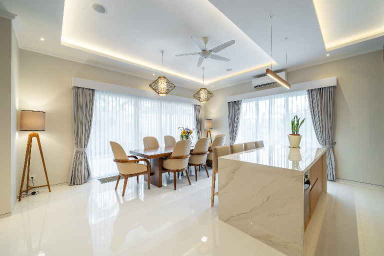 Designer Modern 4BR Bali Villa | Infinity Pool | Rooftop Bar | Rice Field Views — image 3