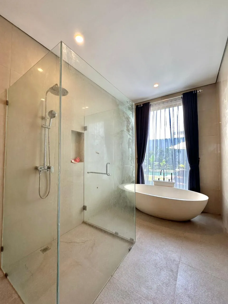 4 BEDROOMS BRAND NEW VILLA — PERERENAN | RICE FIELD VIEW — image 3