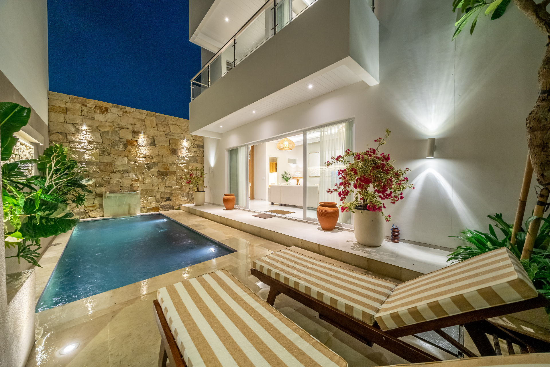 Modern New 2Br Villa | Rooftop | Pool | Ricefields | Washing Machine