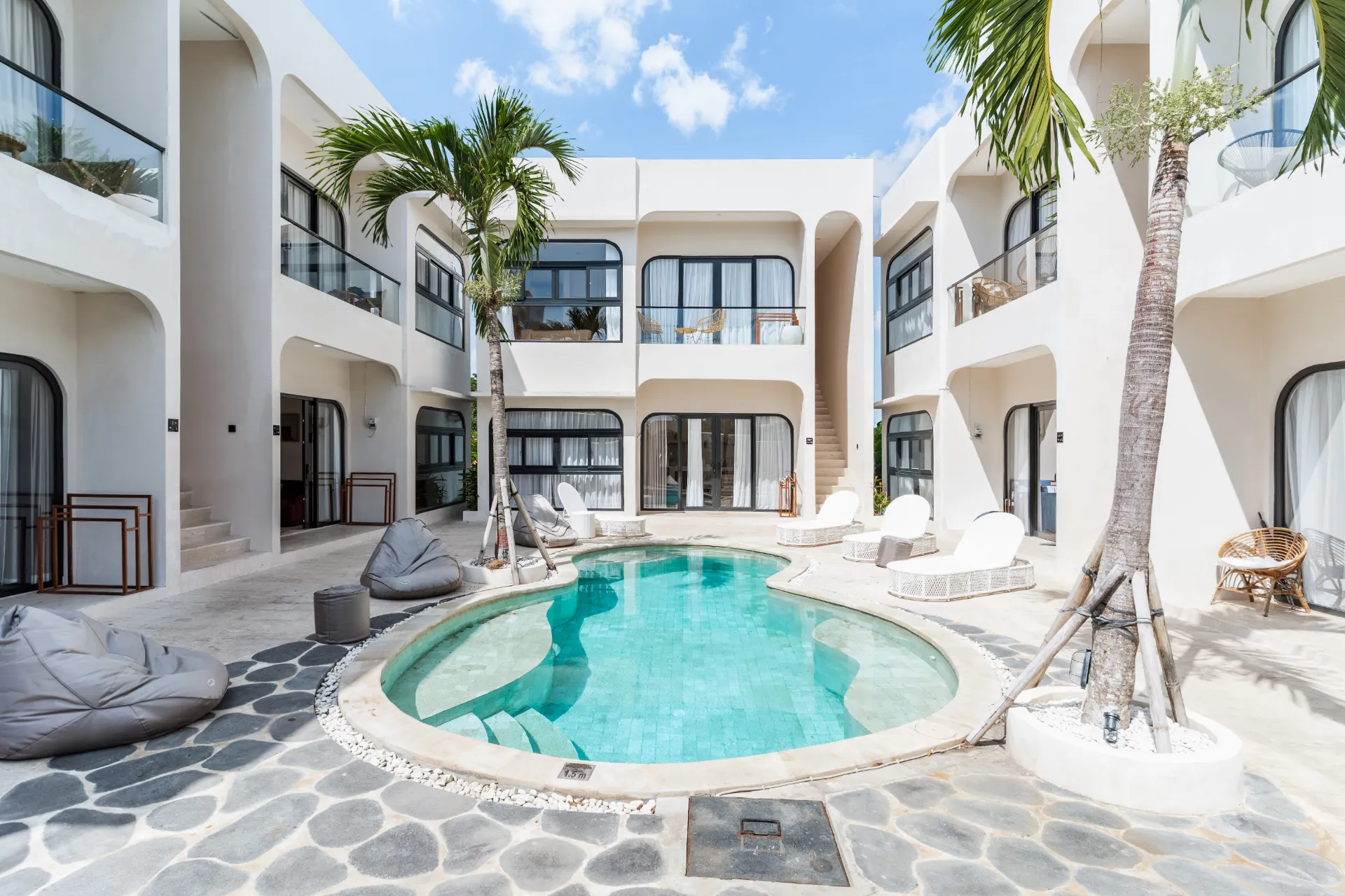 Modern 1BR Apartment – Minutes from Balangan Beach