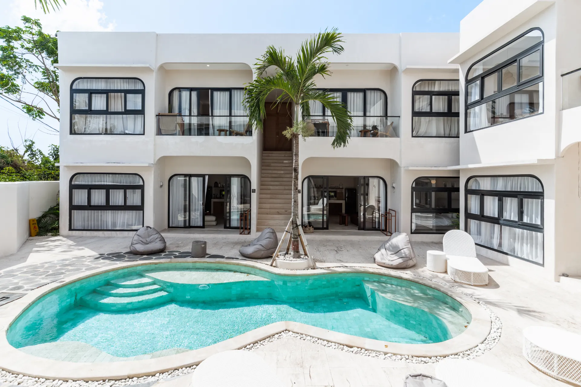 Modern 1BR Apartment – Minutes from Balangan Beach — image 1