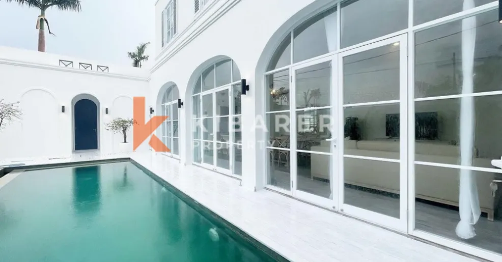 Three Bedroom Villa walking distance to Canggu Beach YRE5661