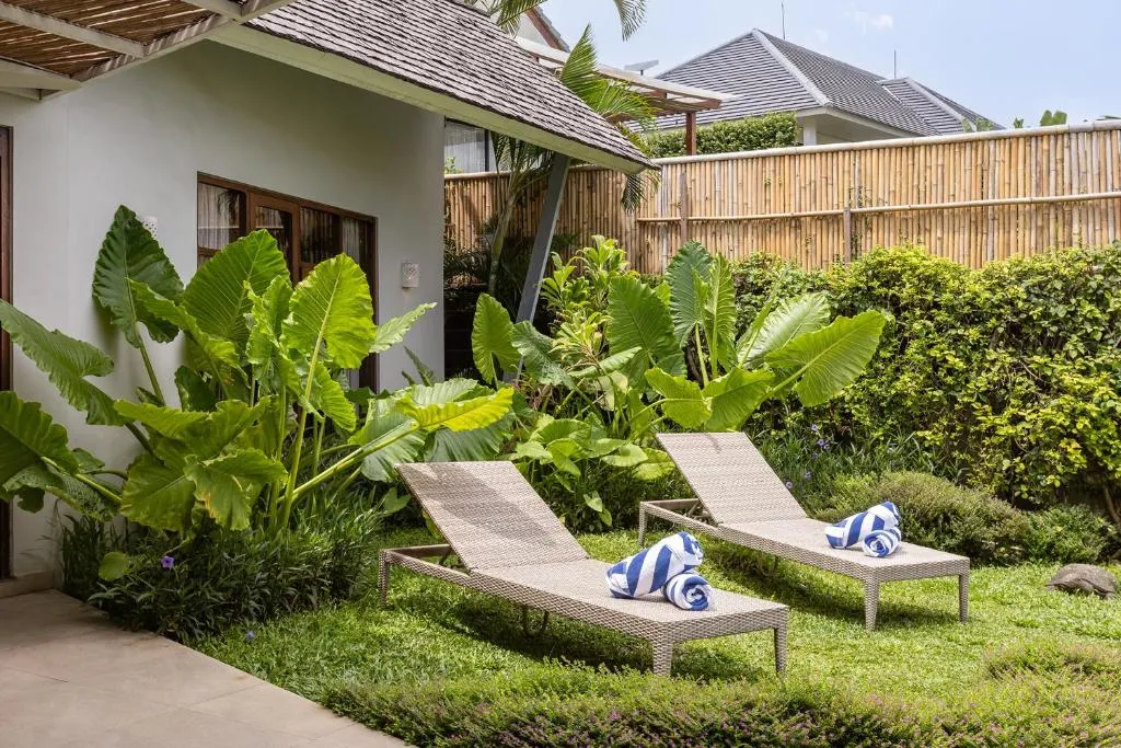 3 bedroom villa in Berawa Canggu with rice fields view — image 3