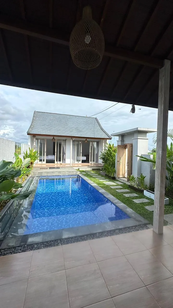 MODERN 2BR VILLA NEAR SESEH BEACH