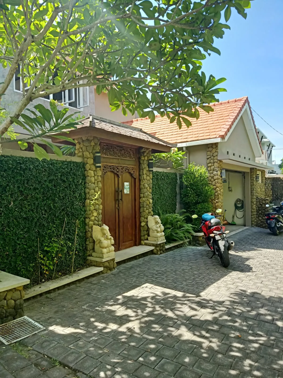 3Bedroom 4Baths villa in Canggu — image 2