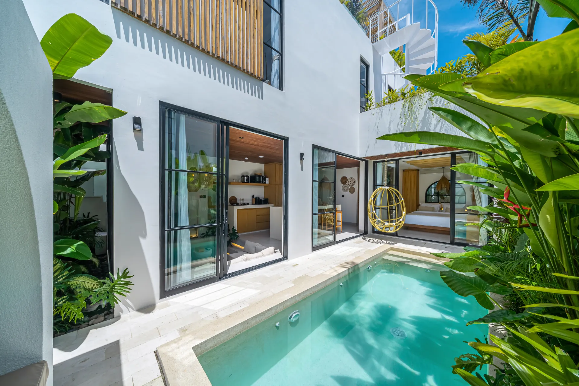 Villa Savani - Brand New Modern Tropical 3-Bedroom Villa in Cemagi!