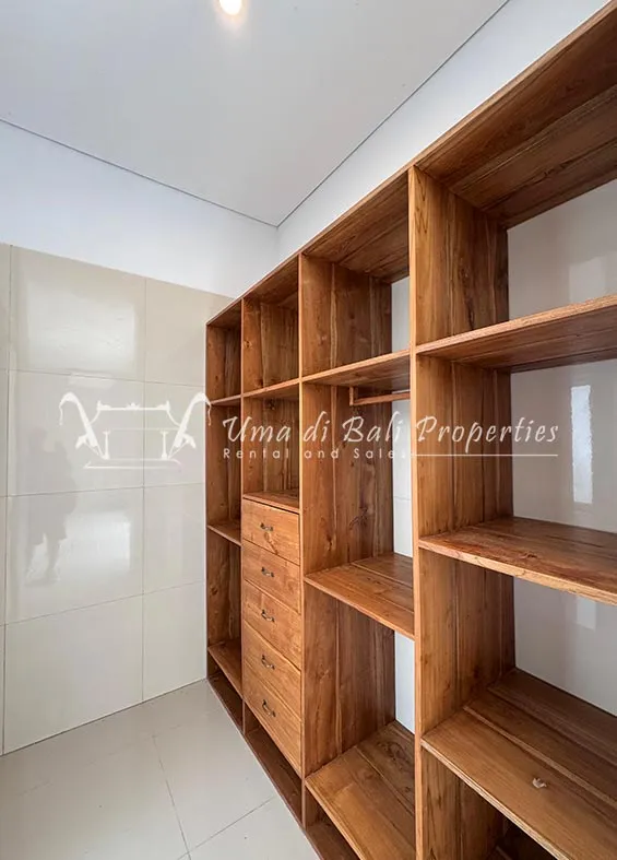 Brand New 3BR Villa with Big Garden at Canggu | IP 859 — image 1