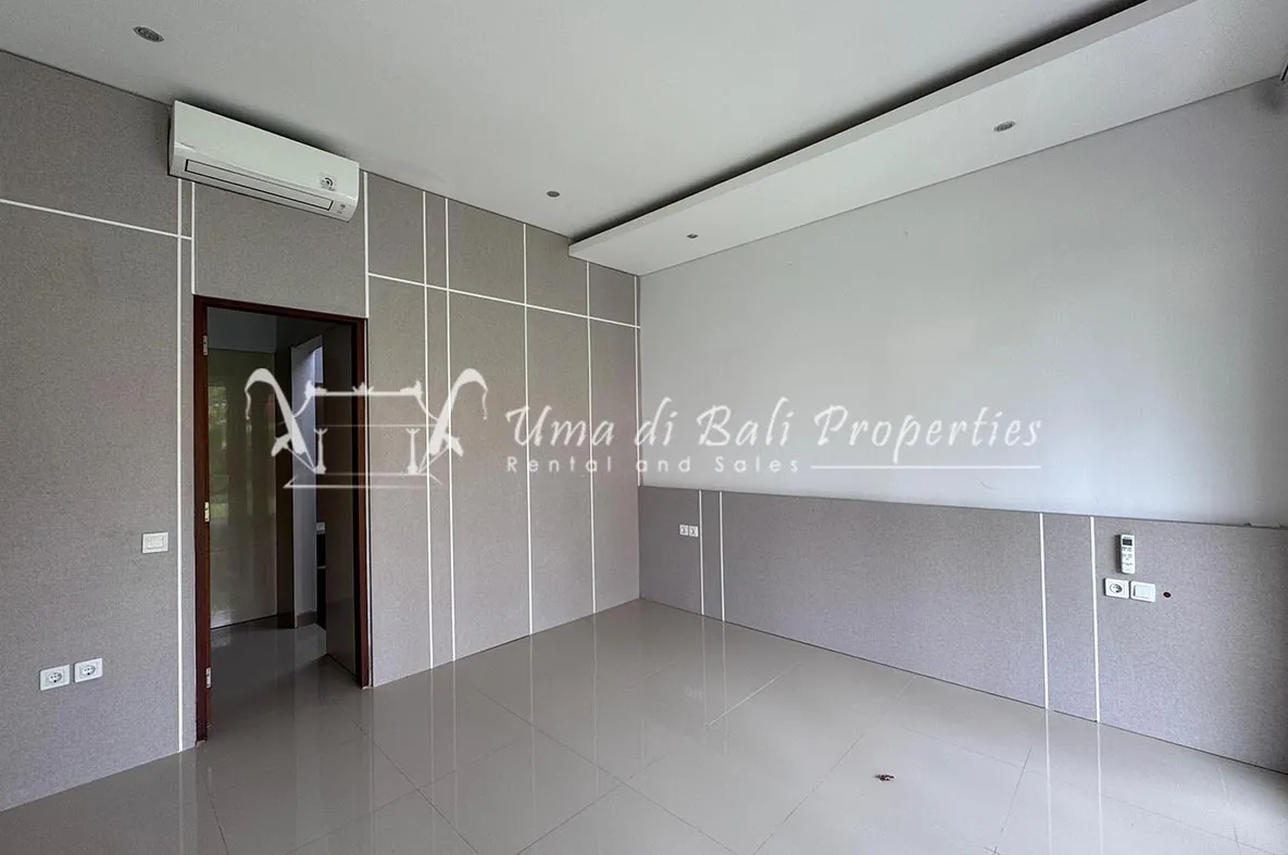 Brand New 3BR Villa with Big Garden at Canggu | IP 859 — image 2