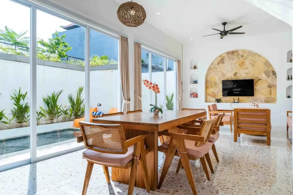 2BR Villa for Rent at Batubolong | IP 527 — image 1