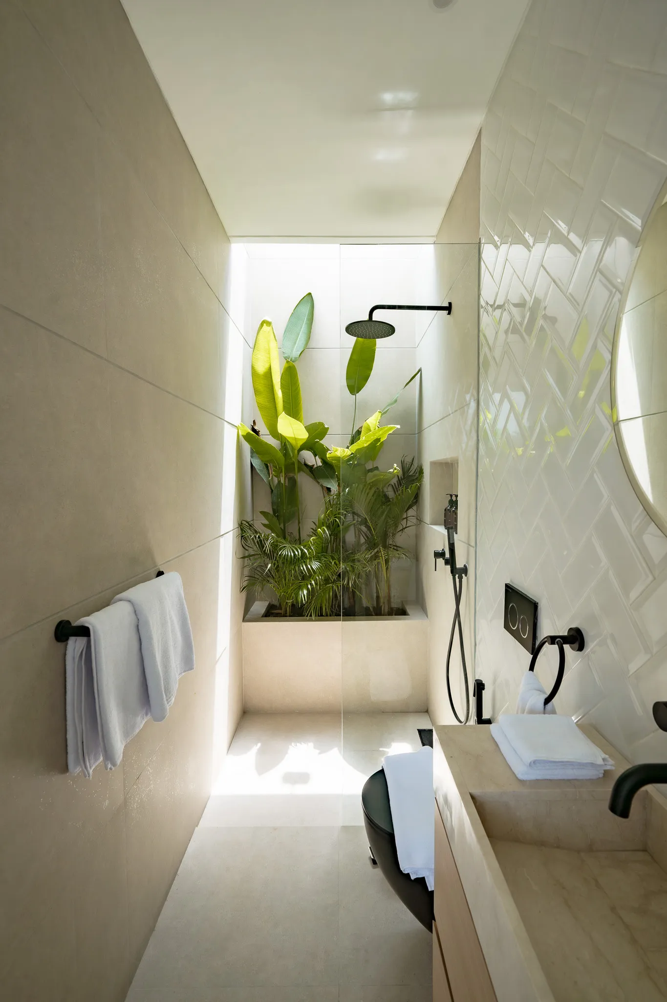 Luxury 2-Bedroom Villa in the Heart of Bingin Valley (Club Suma Villa) — image 3