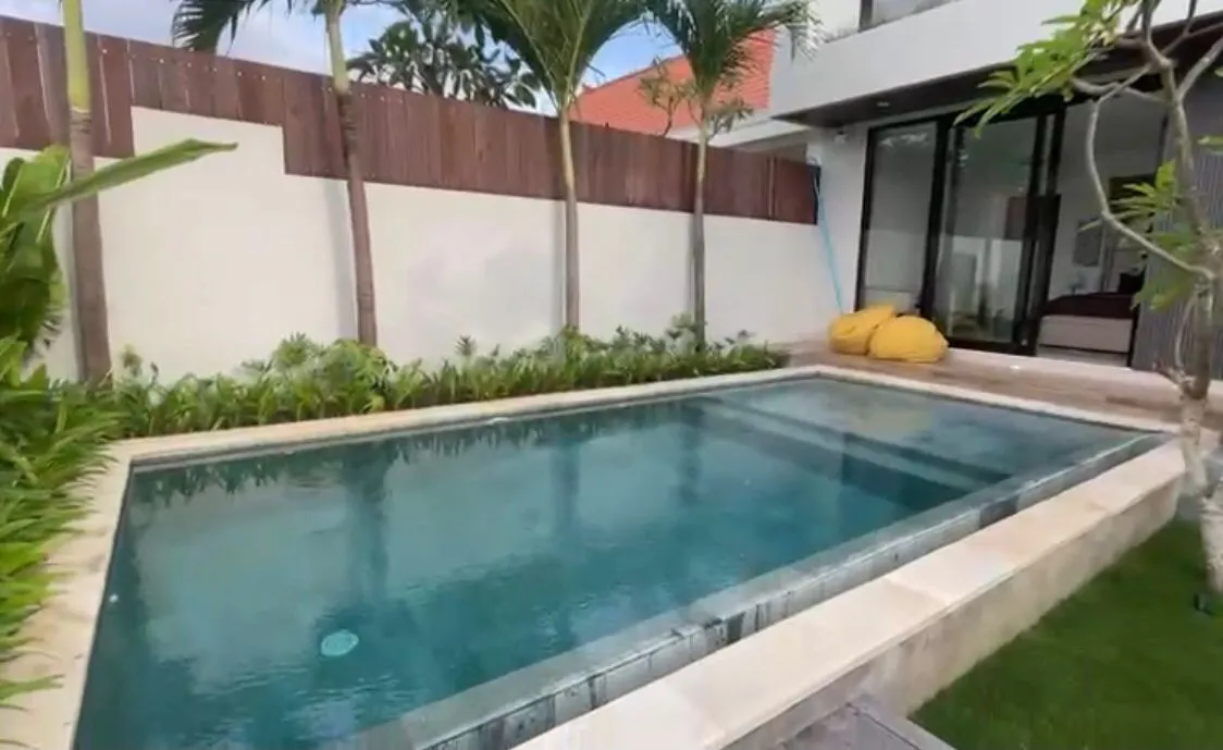New Modern 3 Bedrooms Villa | Padonan — image 1