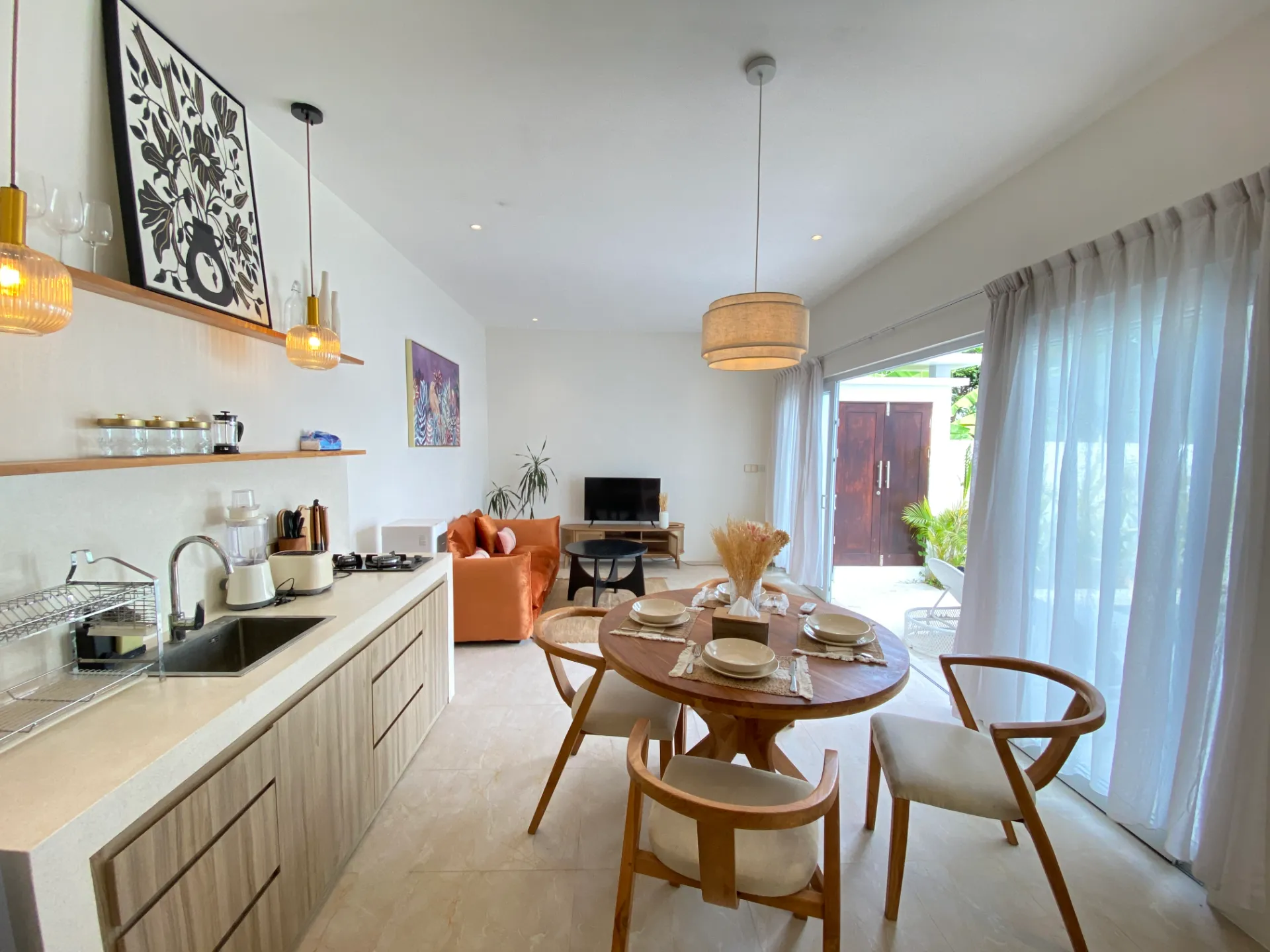 1BR Private Villa - Canggu — image 1