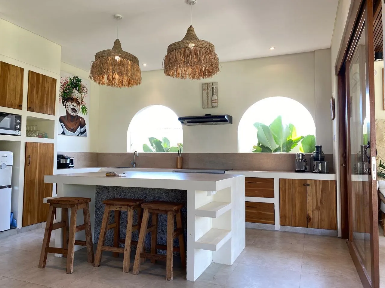 Villa For Rent 4 Bedrooms In Bumbak Umalas Kerobokan Bali SF-3933 — image 2
