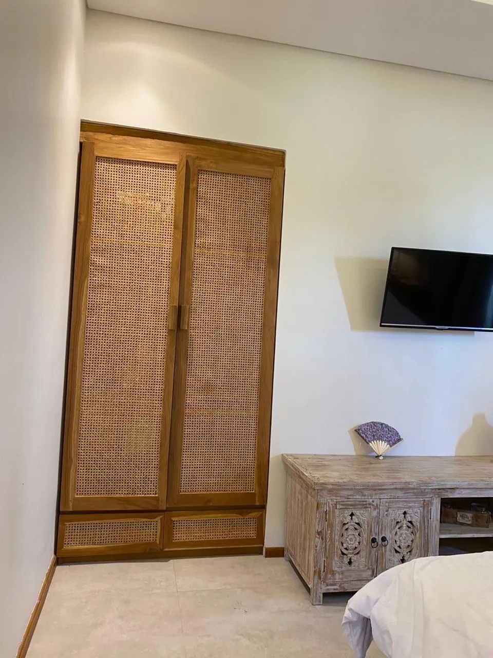 Villa For Rent 4 Bedrooms In Bumbak Umalas Kerobokan Bali SF-3933 — image 4