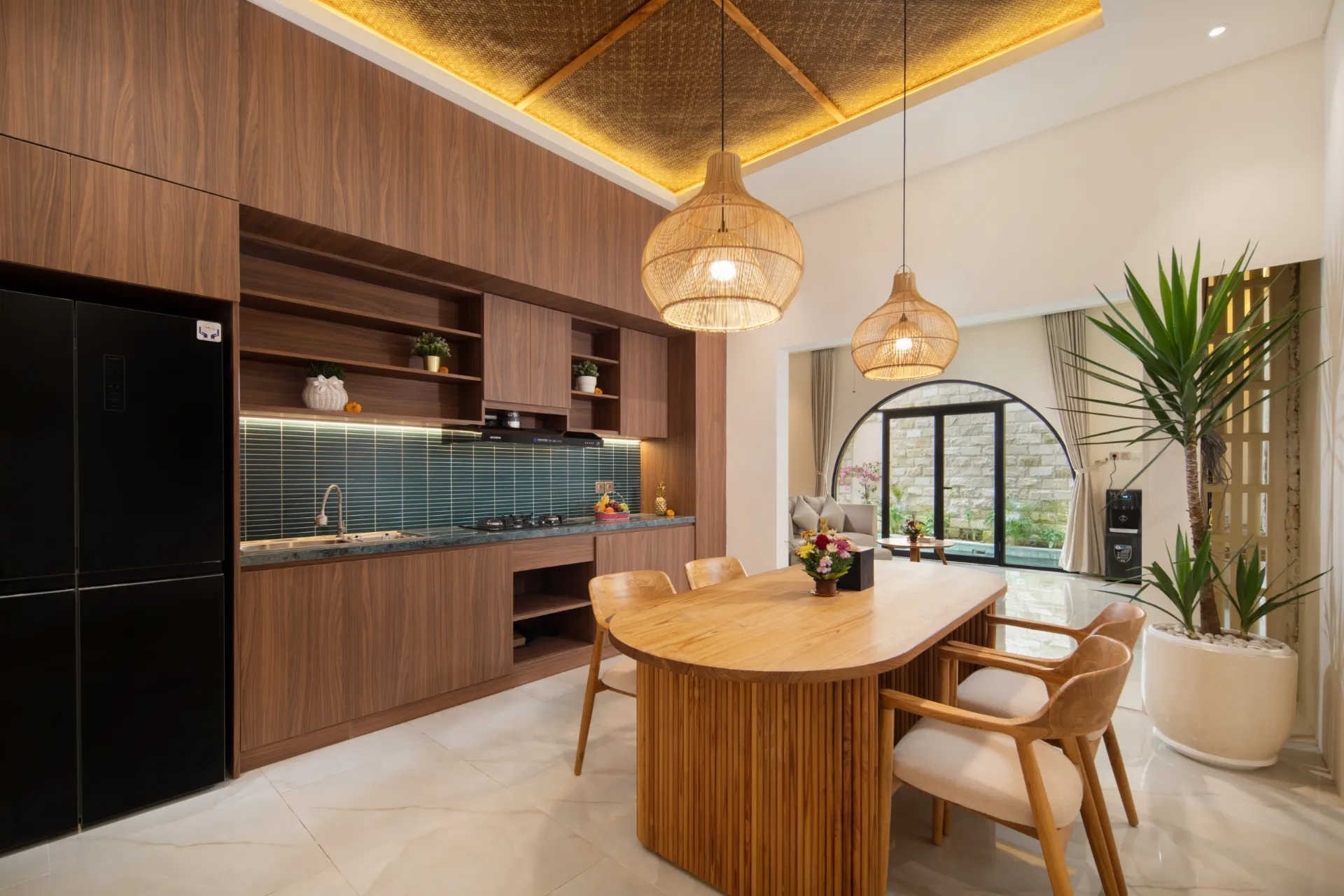 2BR Villa For Rent At Tumbak Bayuh — image 2