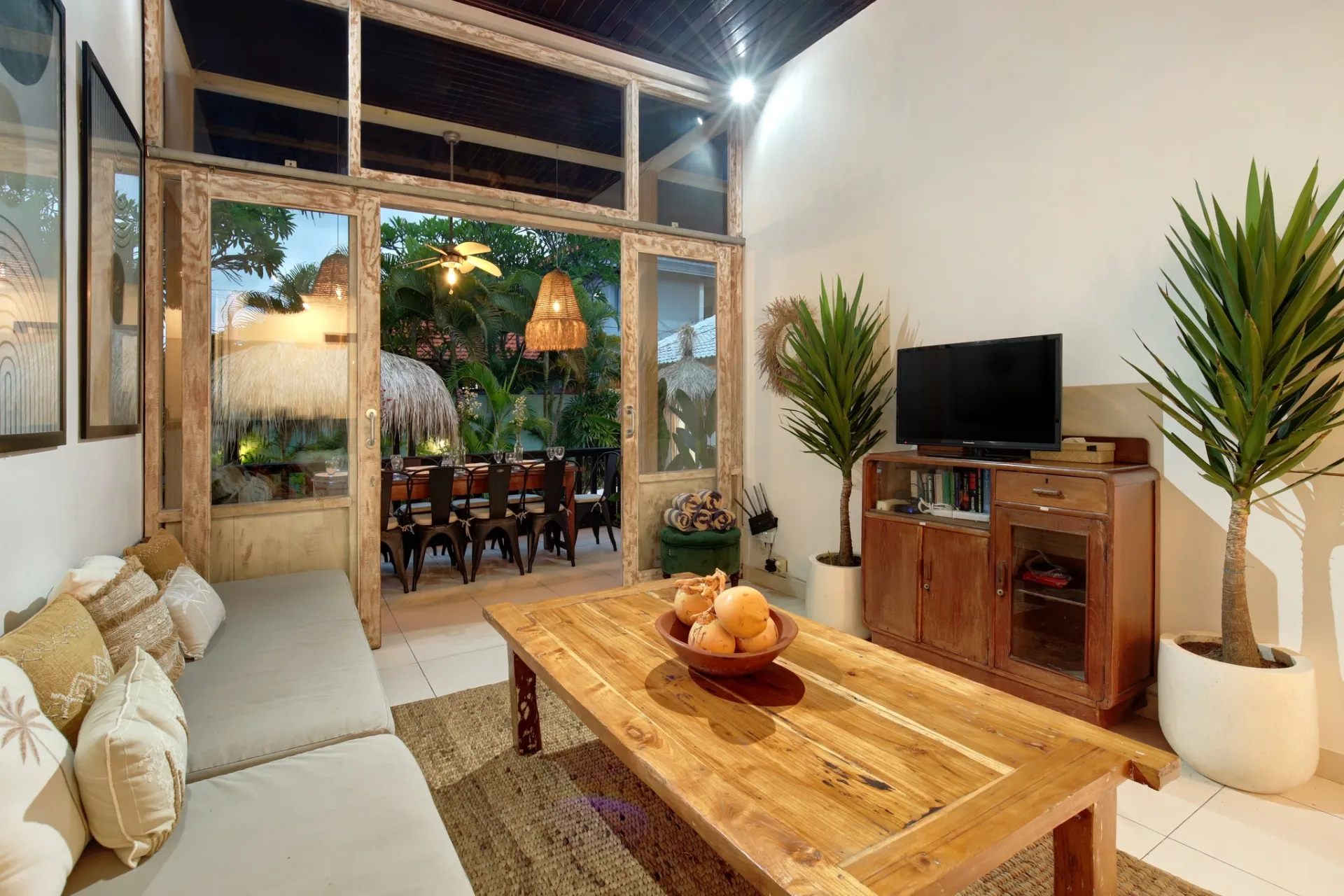 Seminyak Villa – 4BR Private Pool Walk to Shops & Beach — image 2