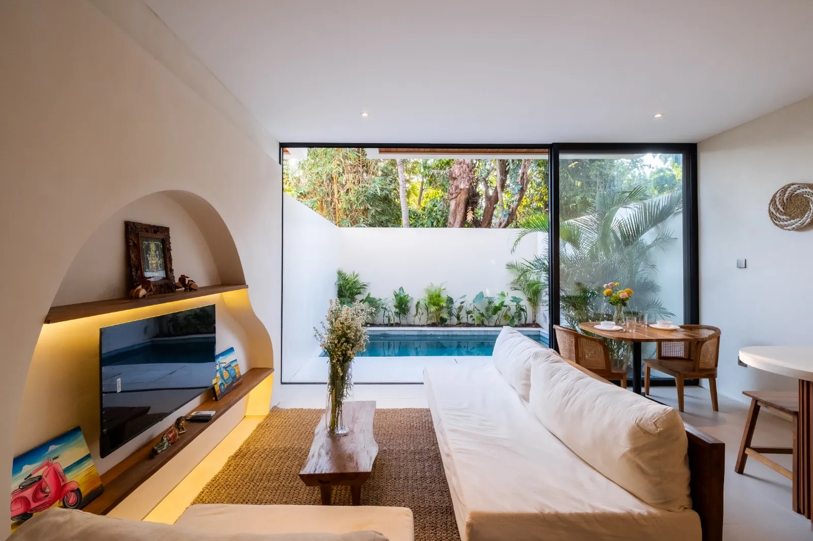RKY27: Modern Tropical 1BR Townhouse - Buduk — image 3
