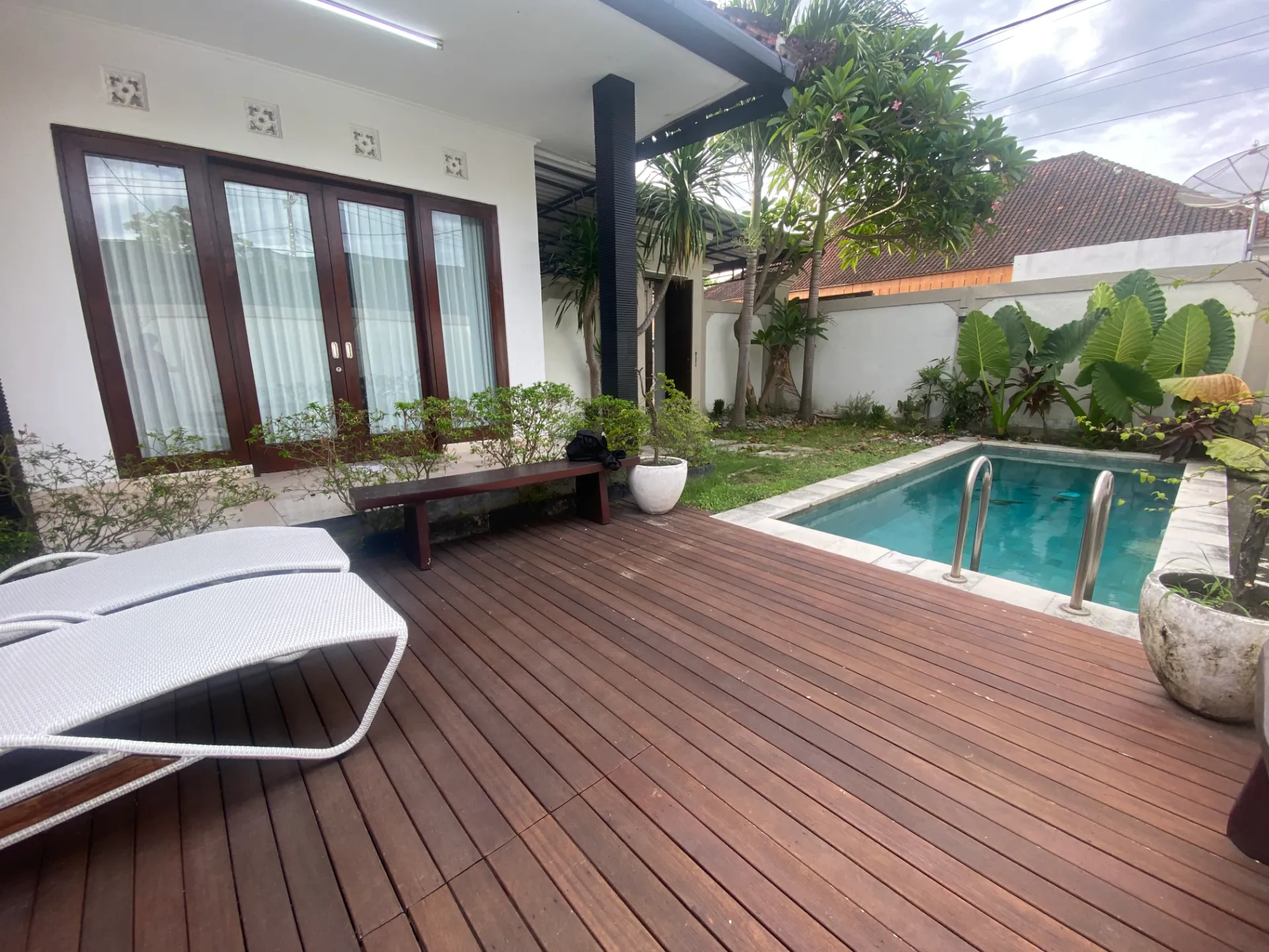 2BR Villa - Kerobokan - fully furnished — image 2