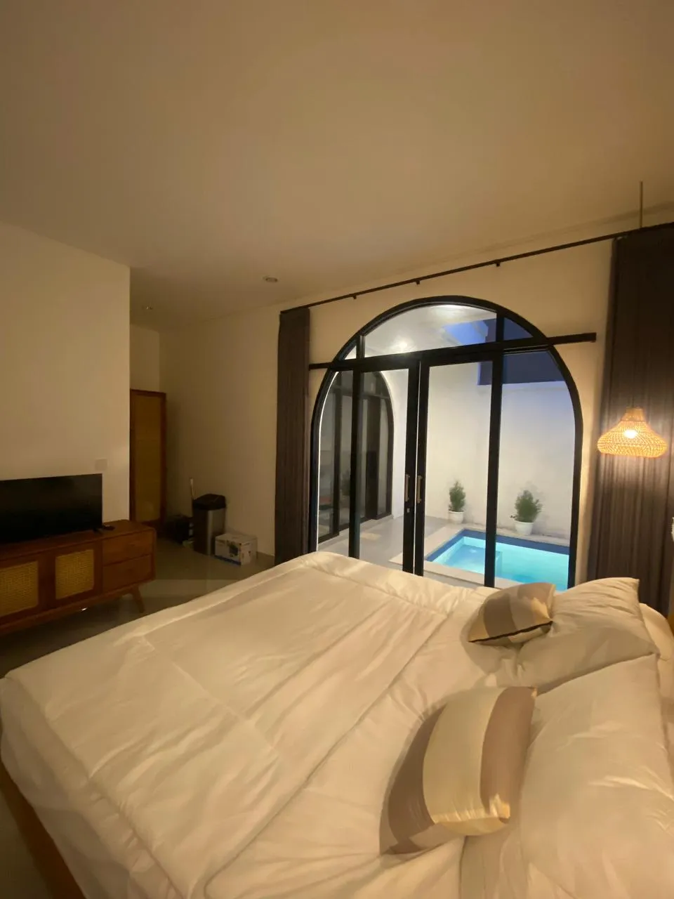 2BR VILLA CANGGU BABAKAN — image 1