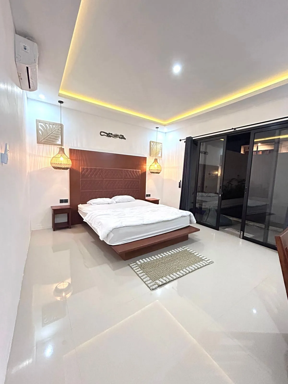 3BR VILLA PADONAN — image 1