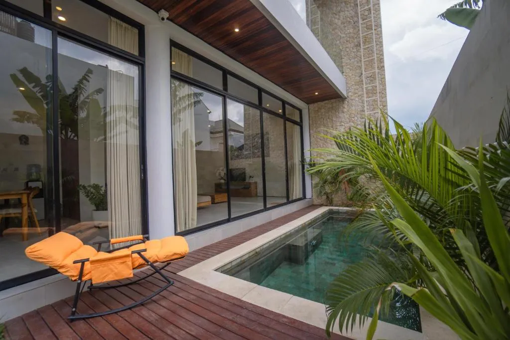 2 BR VILLA IN MUNGGU — image 1