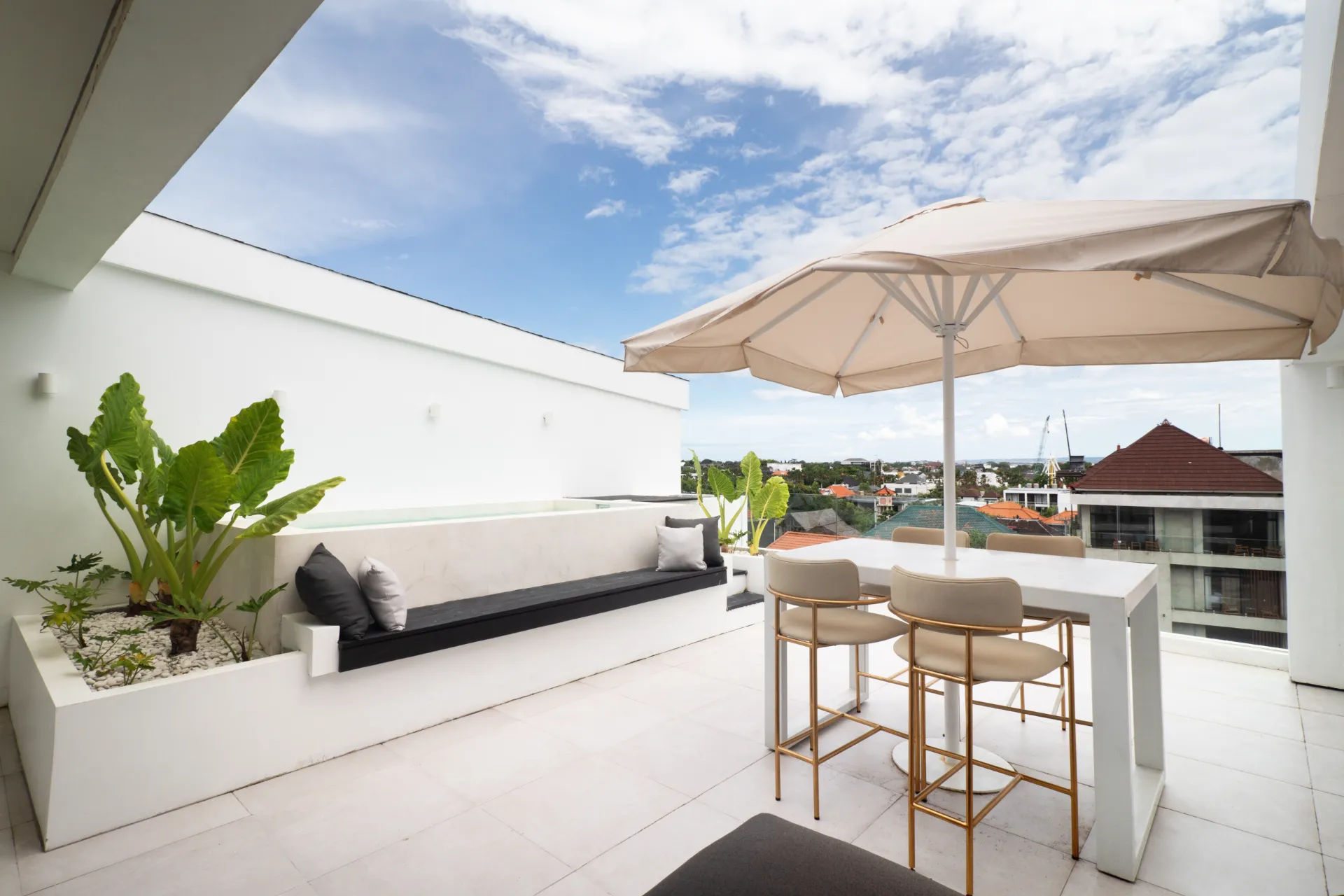 Sky Breeze pool Penthouse - The Cruise Berawa — image 1