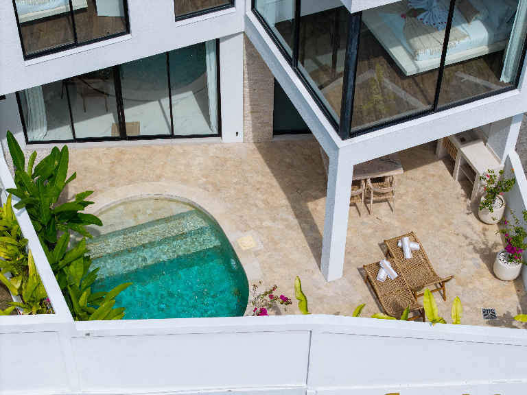 New Luxury 3BR Ocean View Villa - Pandawa Beach — 5 minutes — image 4