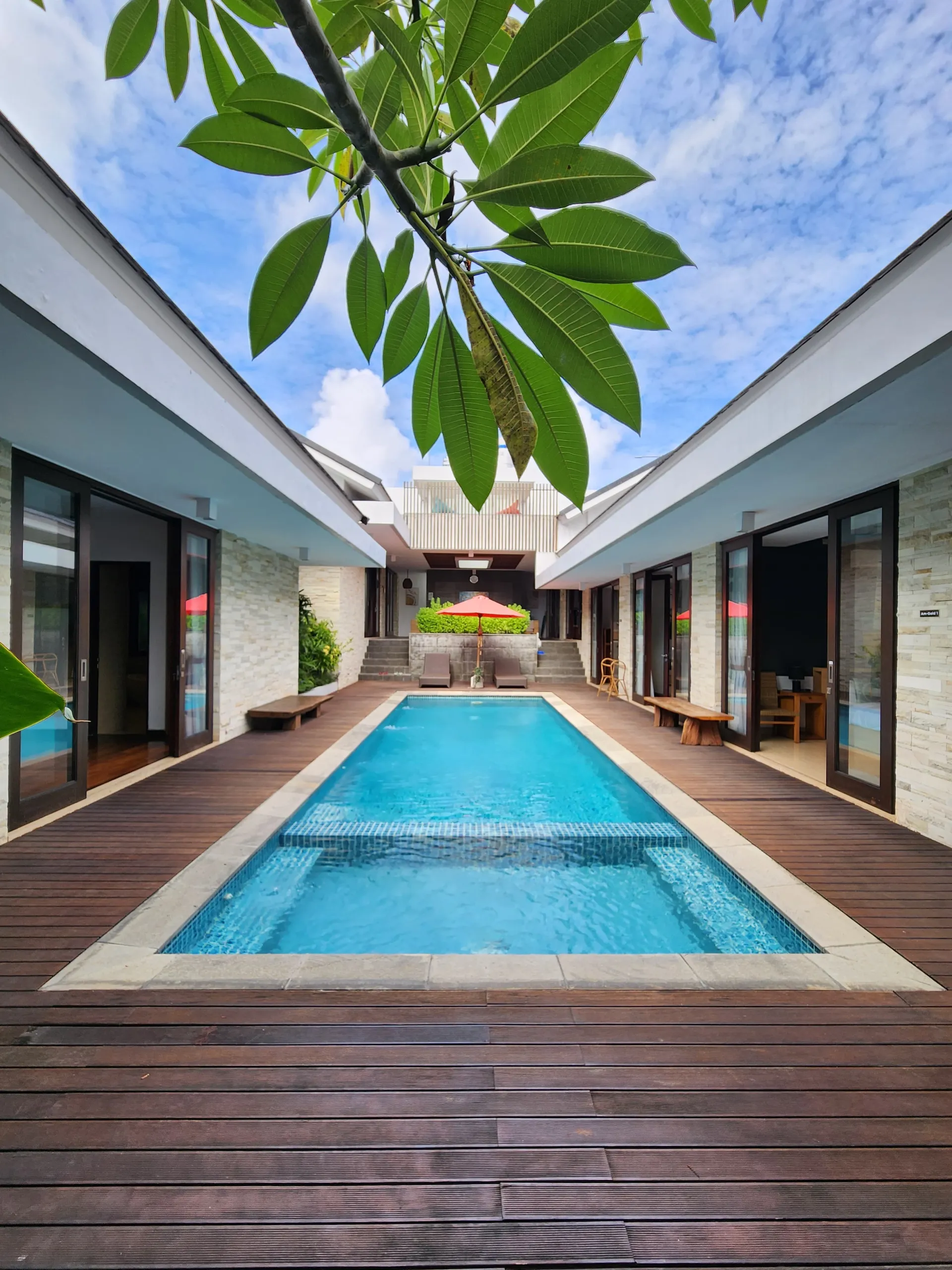 DO 307 - FOR RENT MODERN QUIET VILLA NUSA DUA