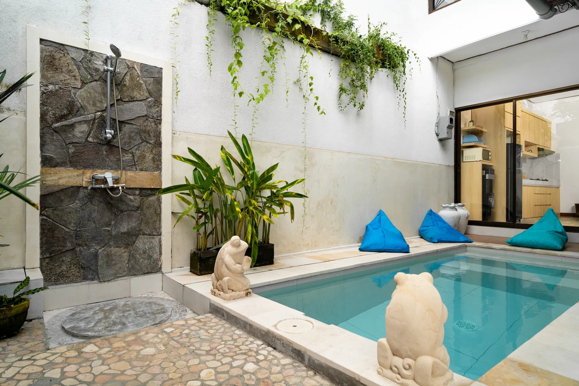 Sansari Villa Sanur - 2 Bedroom Pool Villa — image 3