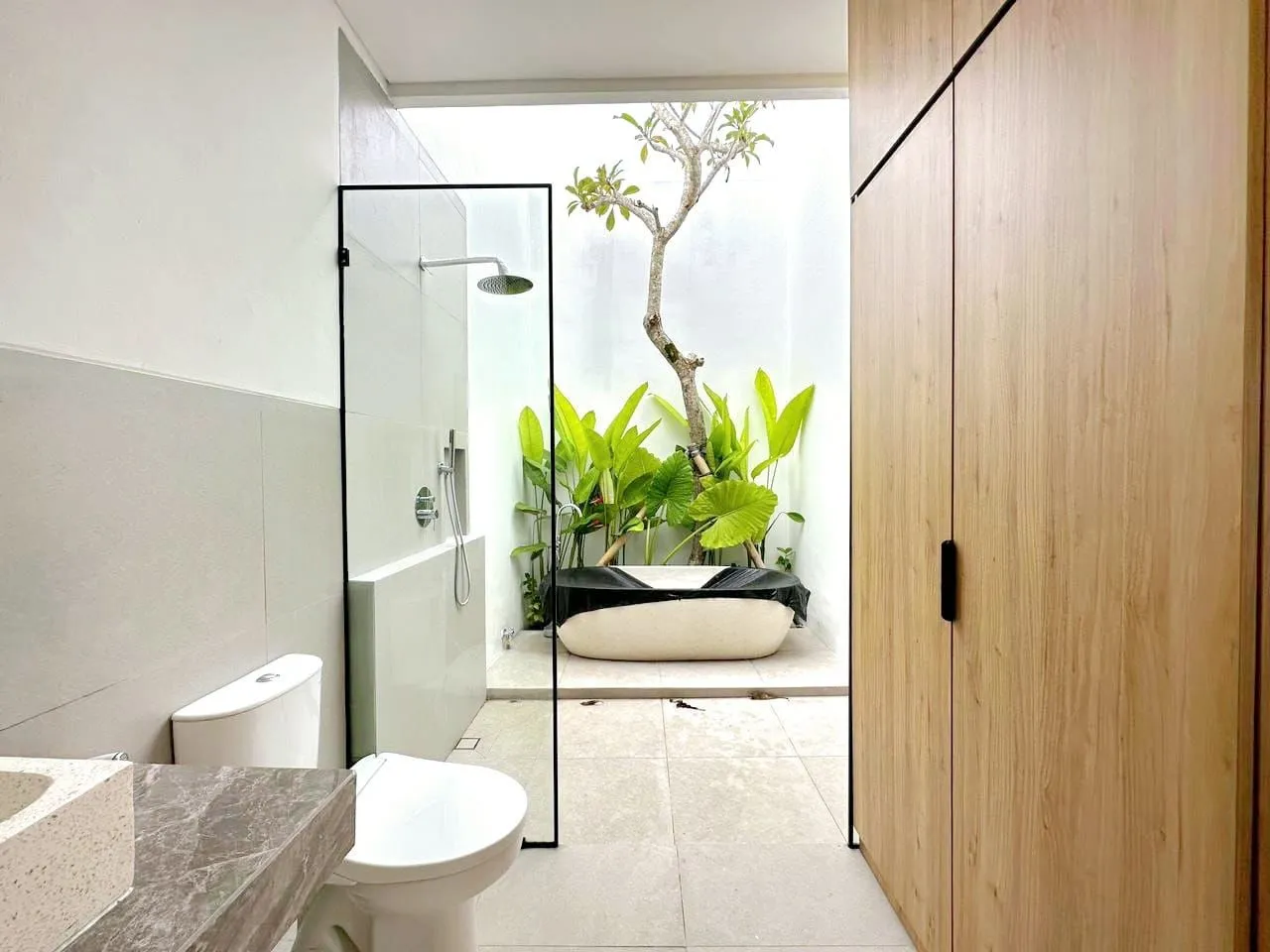Villa For Rent 2 Bed In Berawa Tibubeneng Bali PO-3948 — image 4