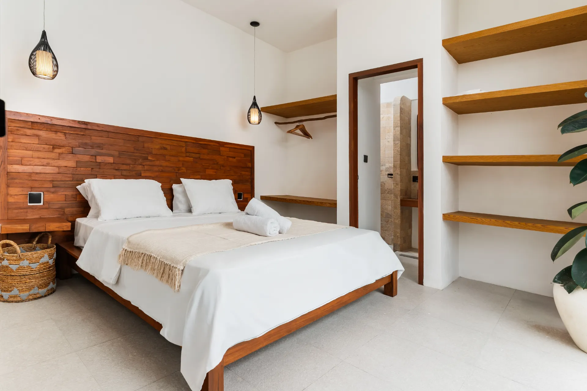 Modern 2BR Villa – 5 Minutes to Balangan Beach — image 2