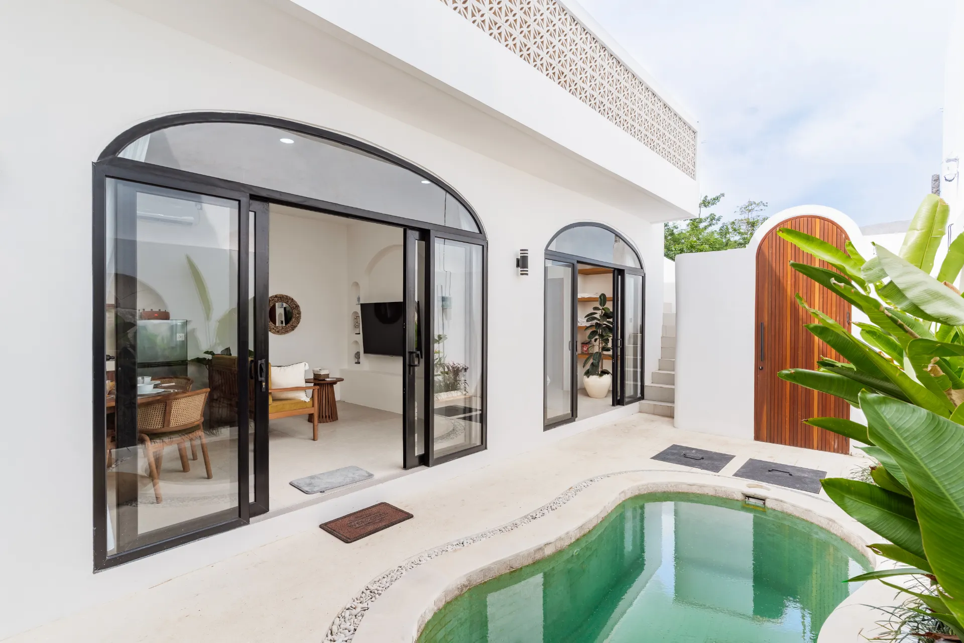 Modern 2BR Villa – 5 Minutes to Balangan Beach — image 1