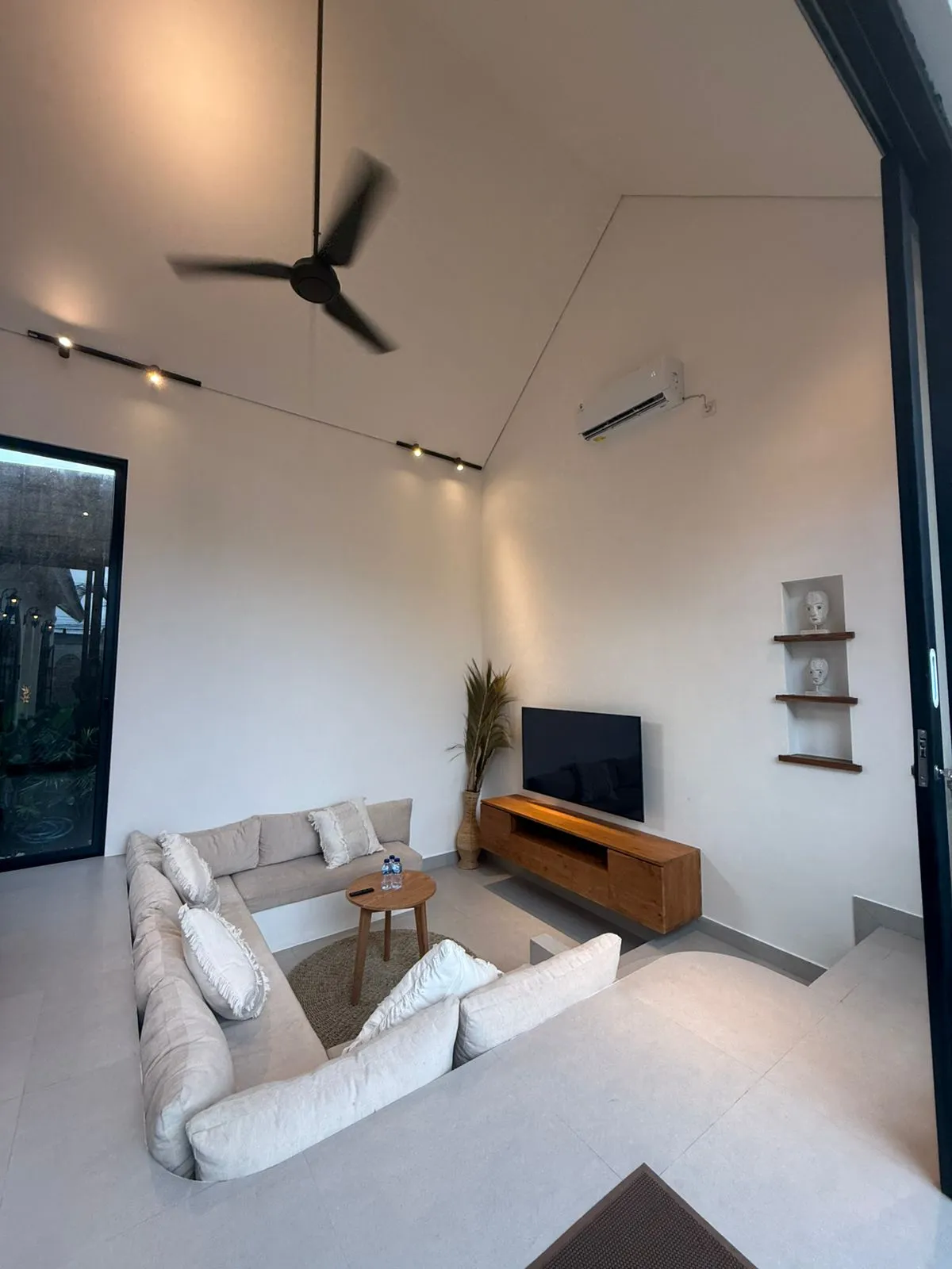 3BR Villa Anthony Padonan — image 3